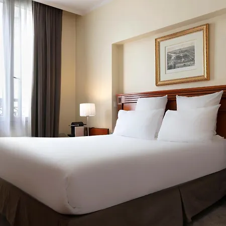 Hotel Saint Cyr Etoile Paris