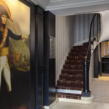 Saint Cyr Etoile Hotel