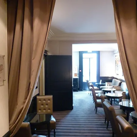 Hotel Saint Cyr Etoile Paris