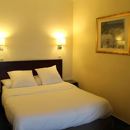 Hotel Saint Cyr Etoile Parigi