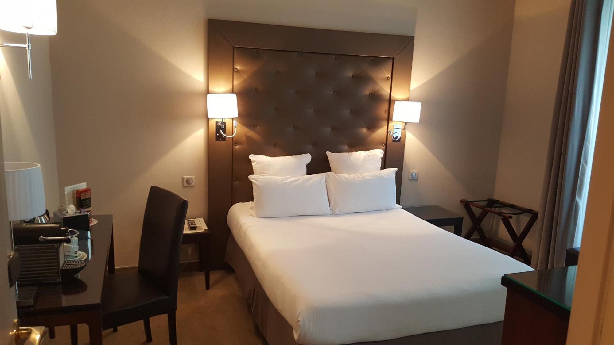 Saint Cyr Etoile Hotel 3*