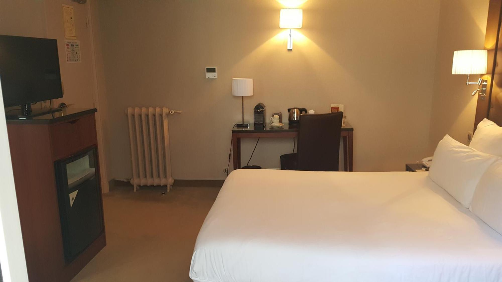 Saint Cyr Etoile Hotel 3*