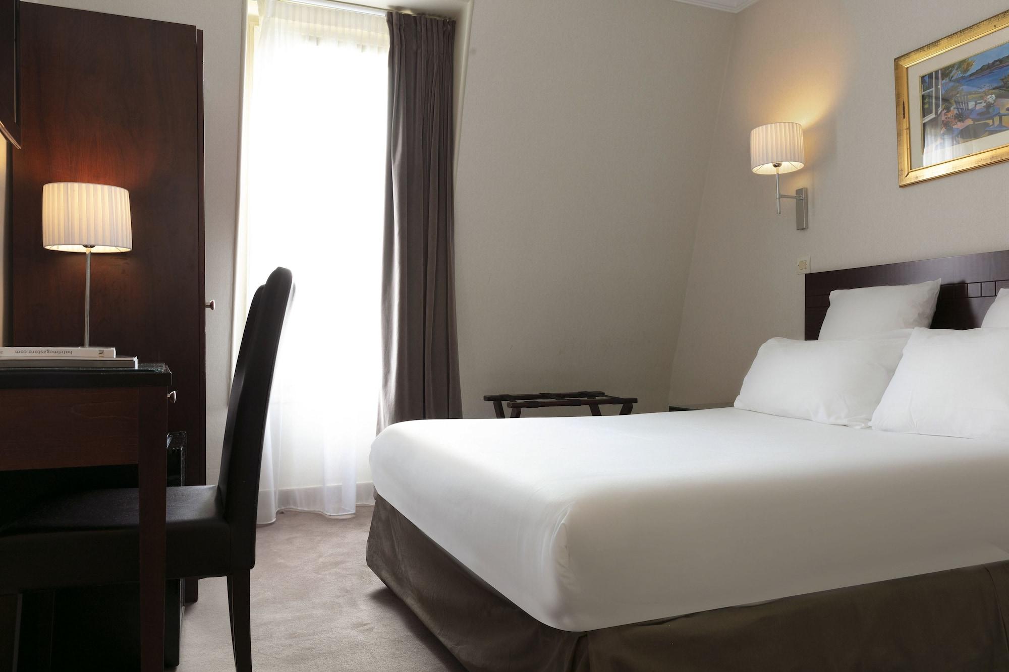 Saint Cyr Etoile Hotel 3*