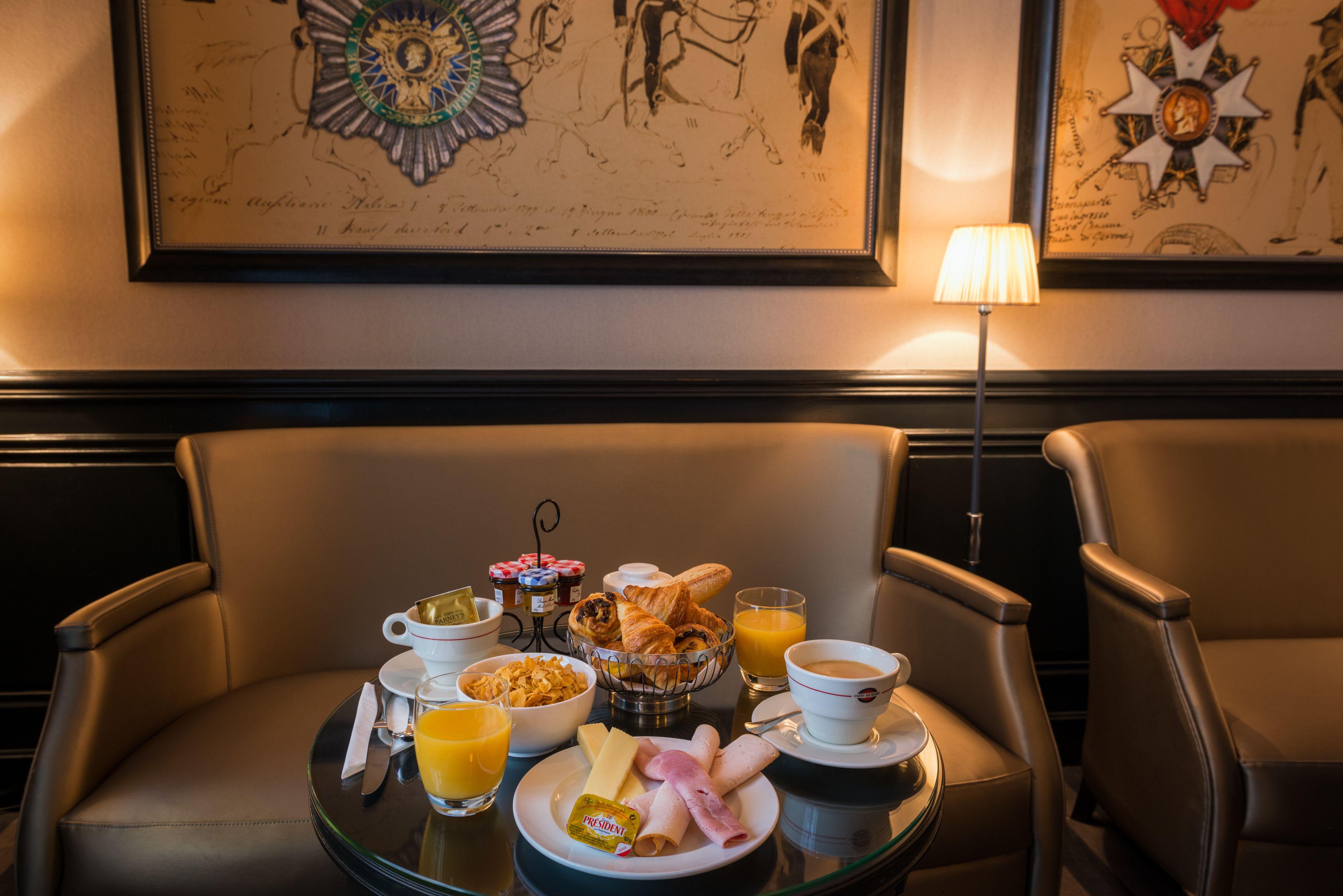 Hotel Saint Cyr Etoile Parigi