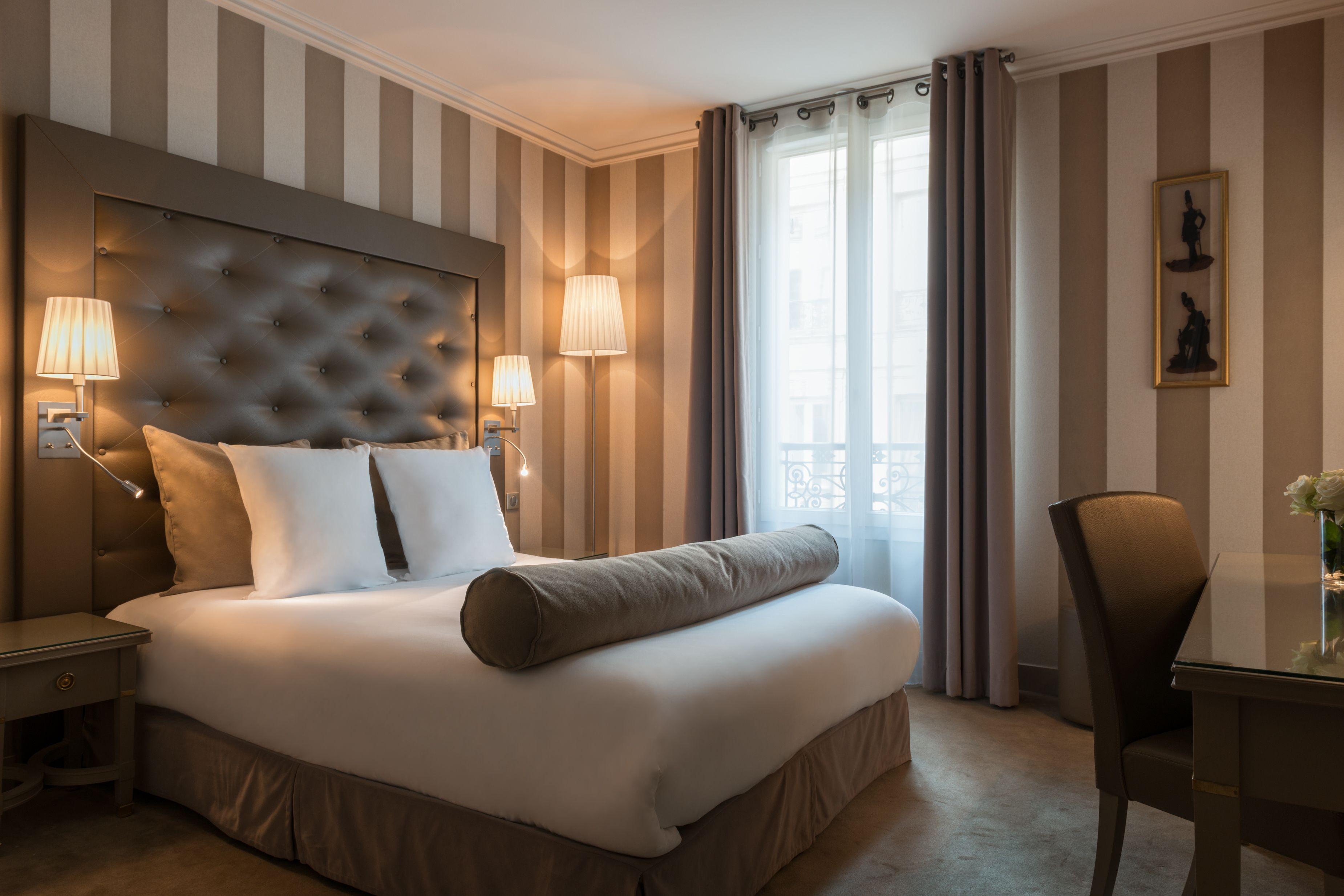 Hotel Saint Cyr Etoile 3*