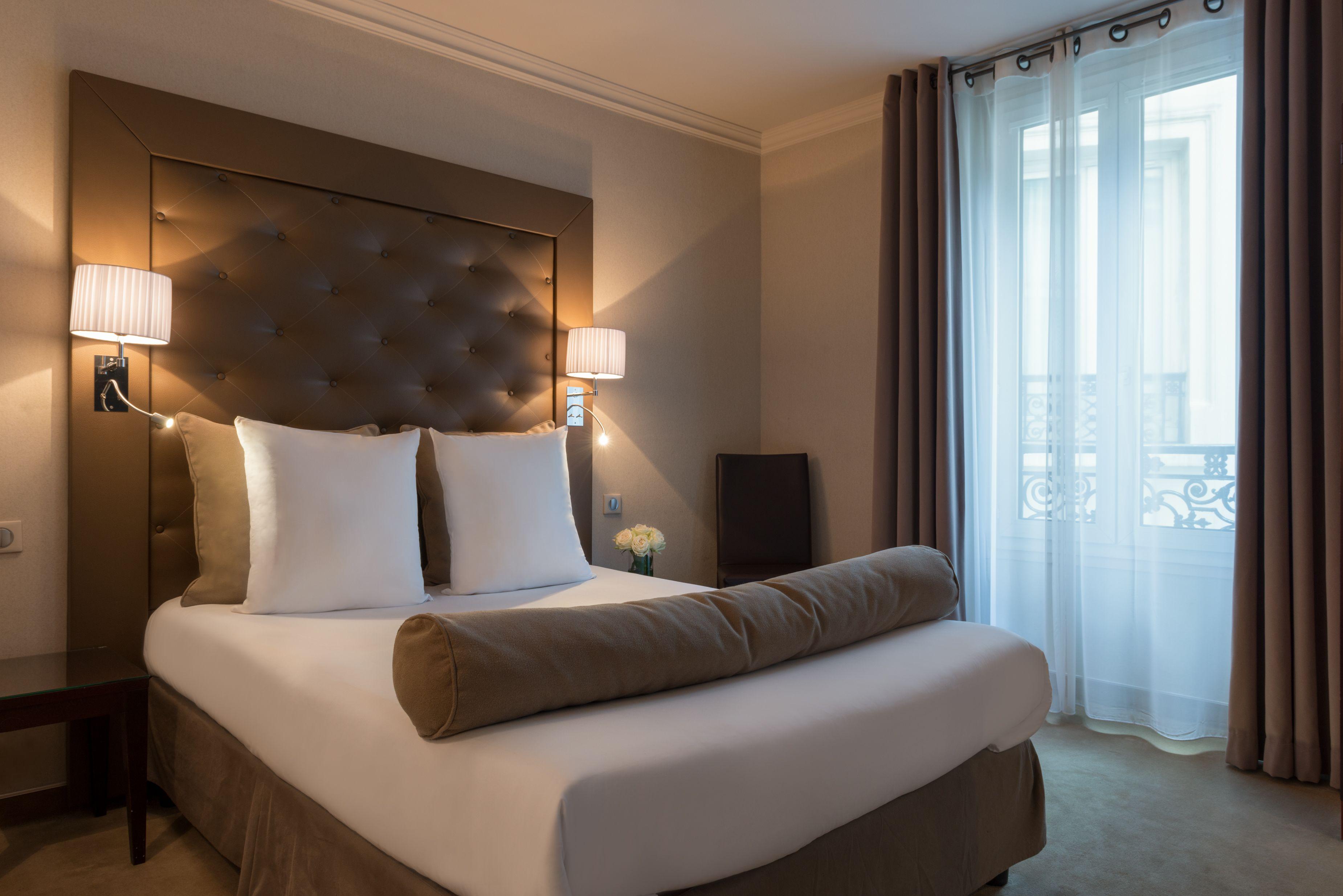 Hotel Saint Cyr Etoile Parigi