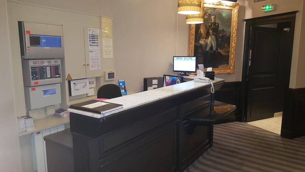 Hotel Saint Cyr Etoile