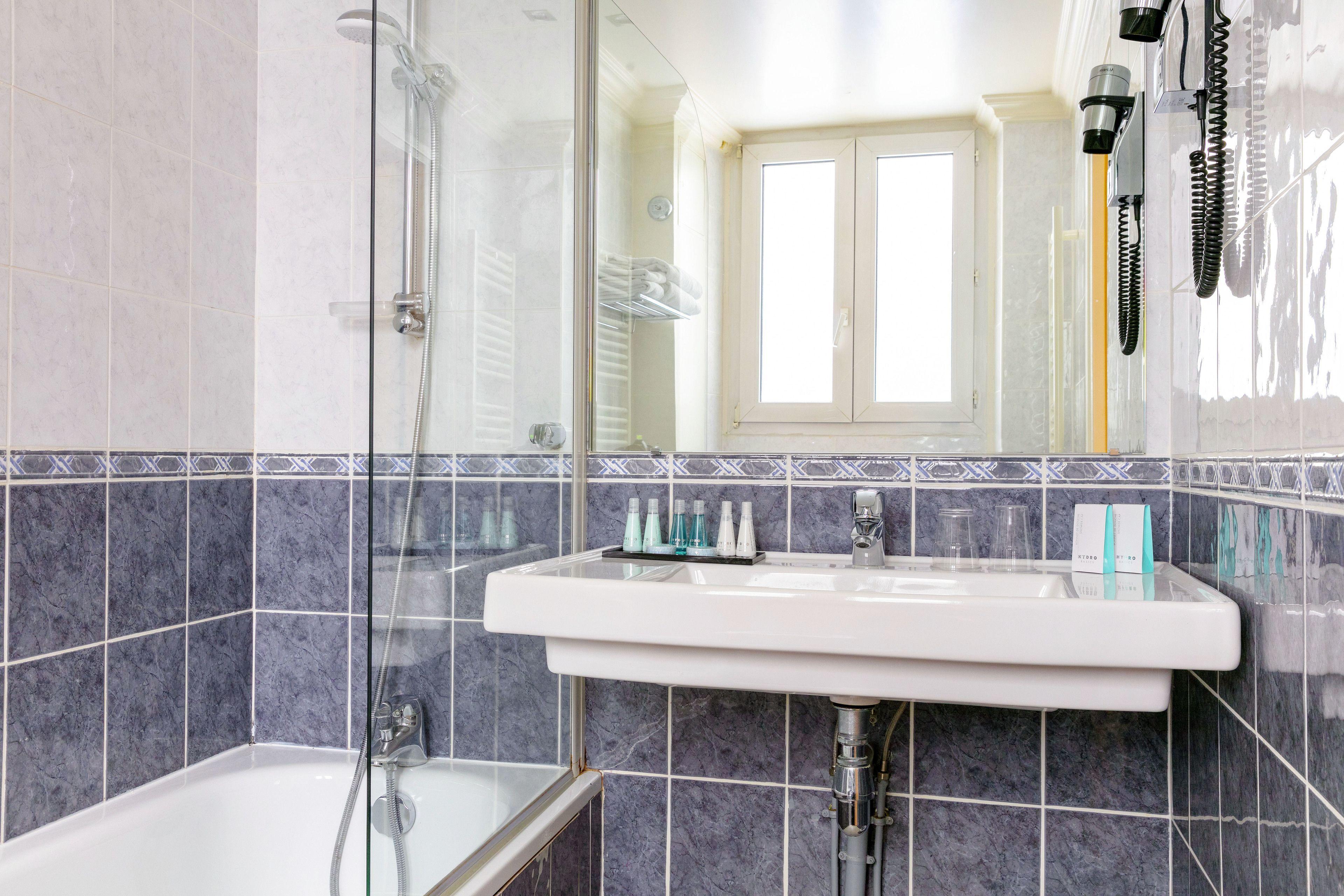 Hotel Saint Cyr Etoile 3*