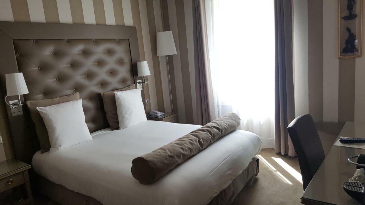 Saint Cyr Etoile 3*
